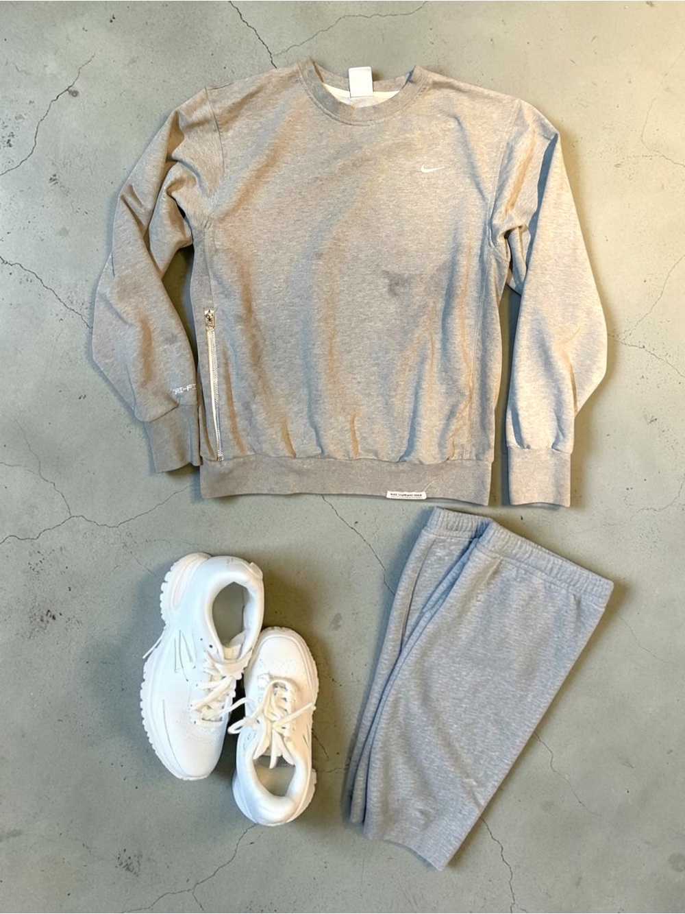 Nike Kids Grey Sweatshirt-Used